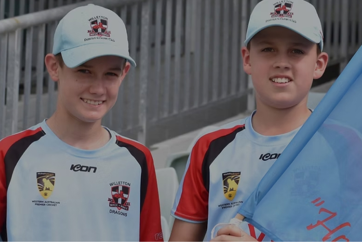 Young cricket players